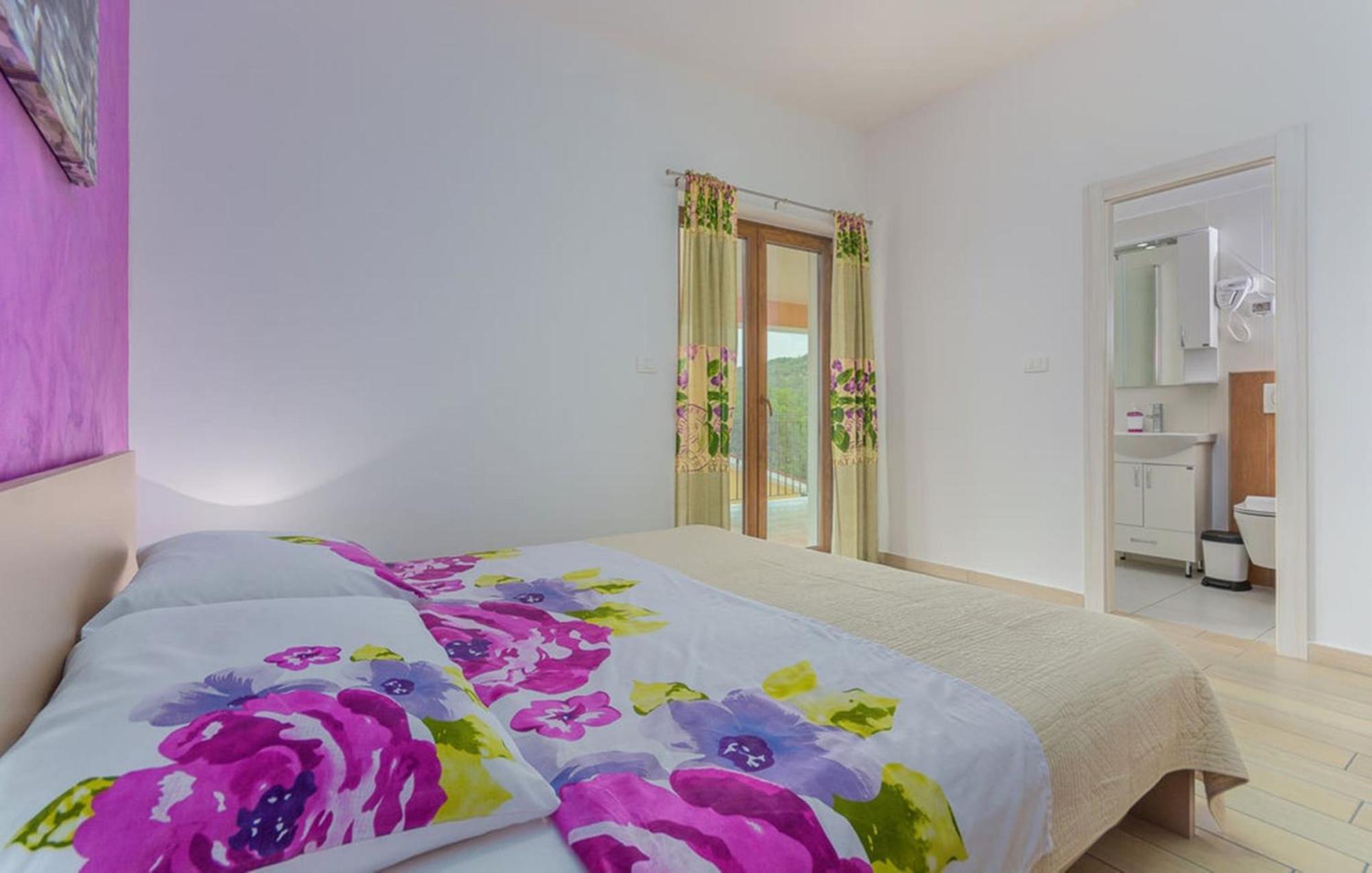 Villa Santa Lucia Koromačno Esterno foto